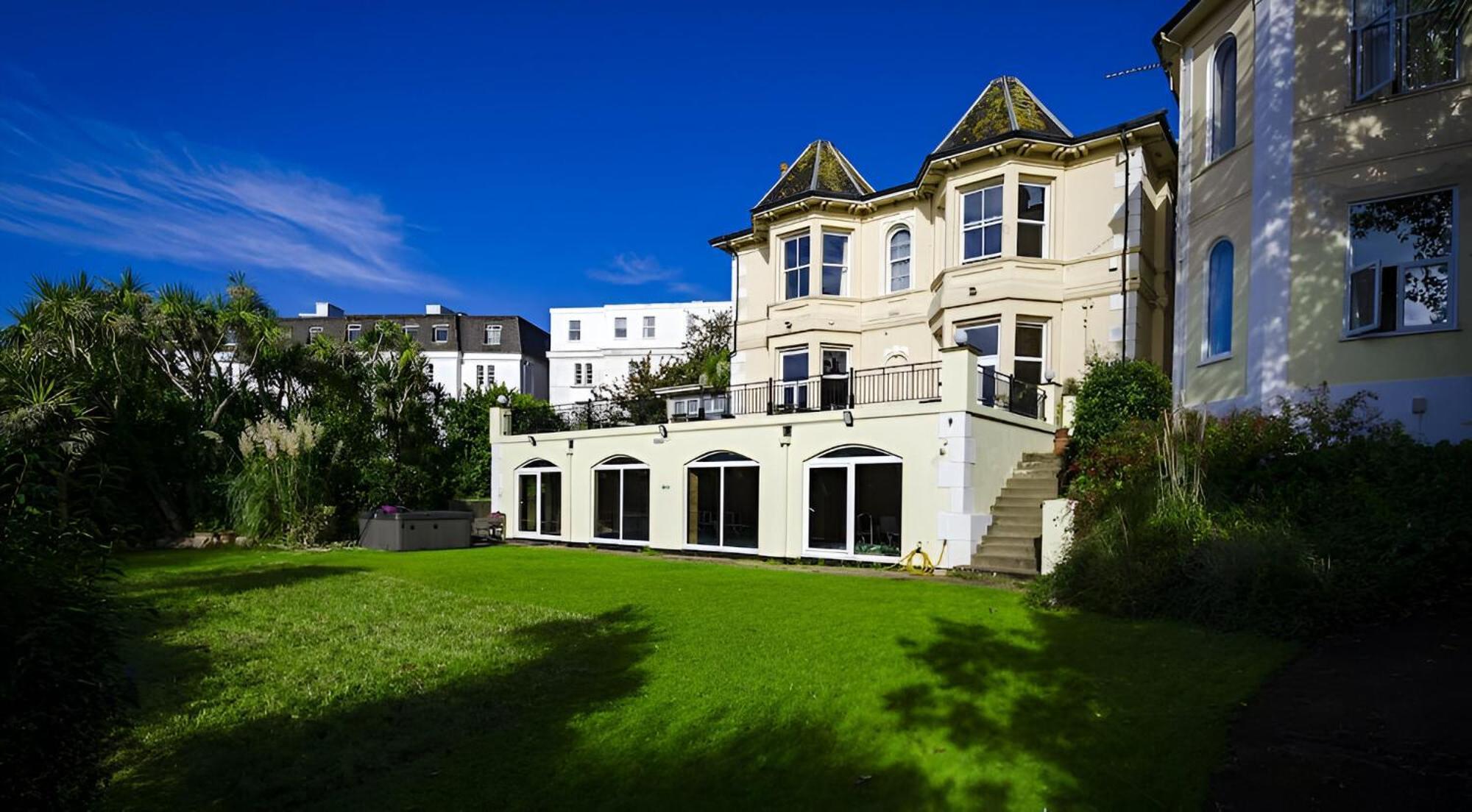 Crofton House Hotel توركواي المظهر الخارجي الصورة