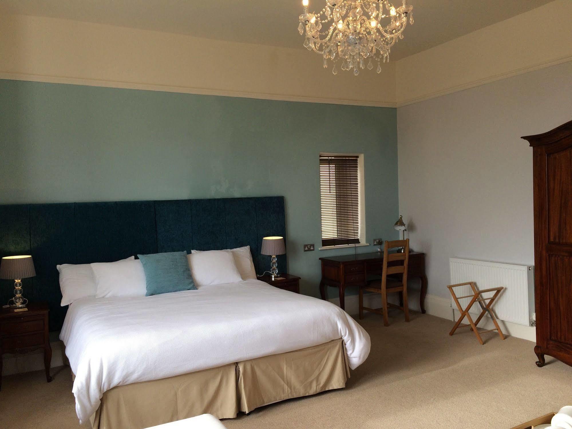 Crofton House Hotel توركواي المظهر الخارجي الصورة
